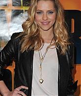 IAmNumberFour_CastMeetGreet_Arrivals_2011_28529.jpg