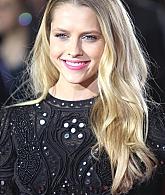 IAmNumberFourLAPremiere11_283329.jpg