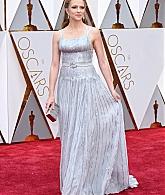 AcademyAwards17_Arrivals_ATP_286129.jpg