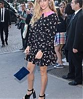 Filename=MiuMiuCruiseShow_PFW17_Outside_ATP_286429.jpg
Filesize=964KiB
Dimensions=2041x3133
Date added=Nov 12, 2025 MiuMiuCruiseShow_PFW17_Outside_ATP_286429.jpg