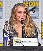 ADOW_Panel_SanDiegoComicCon_Getty_28829.jpg