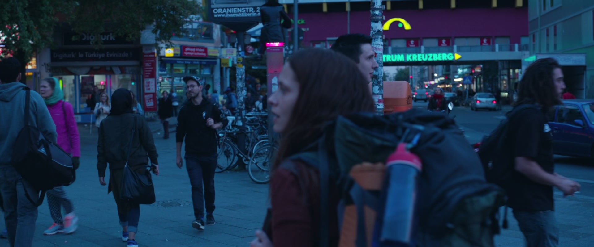 adoringteresap_berlinsyndrome_caps_0056.jpg
