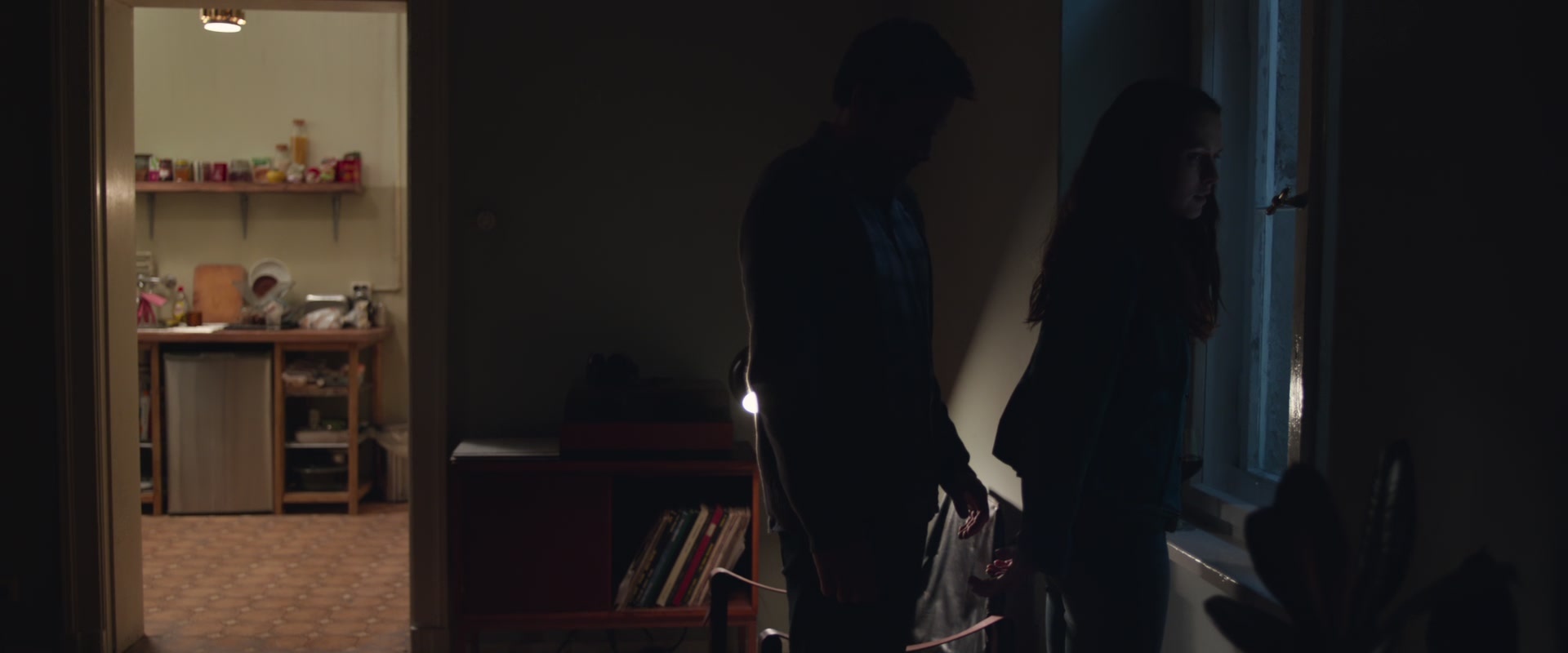 adoringteresap_berlinsyndrome_caps_1346.jpg