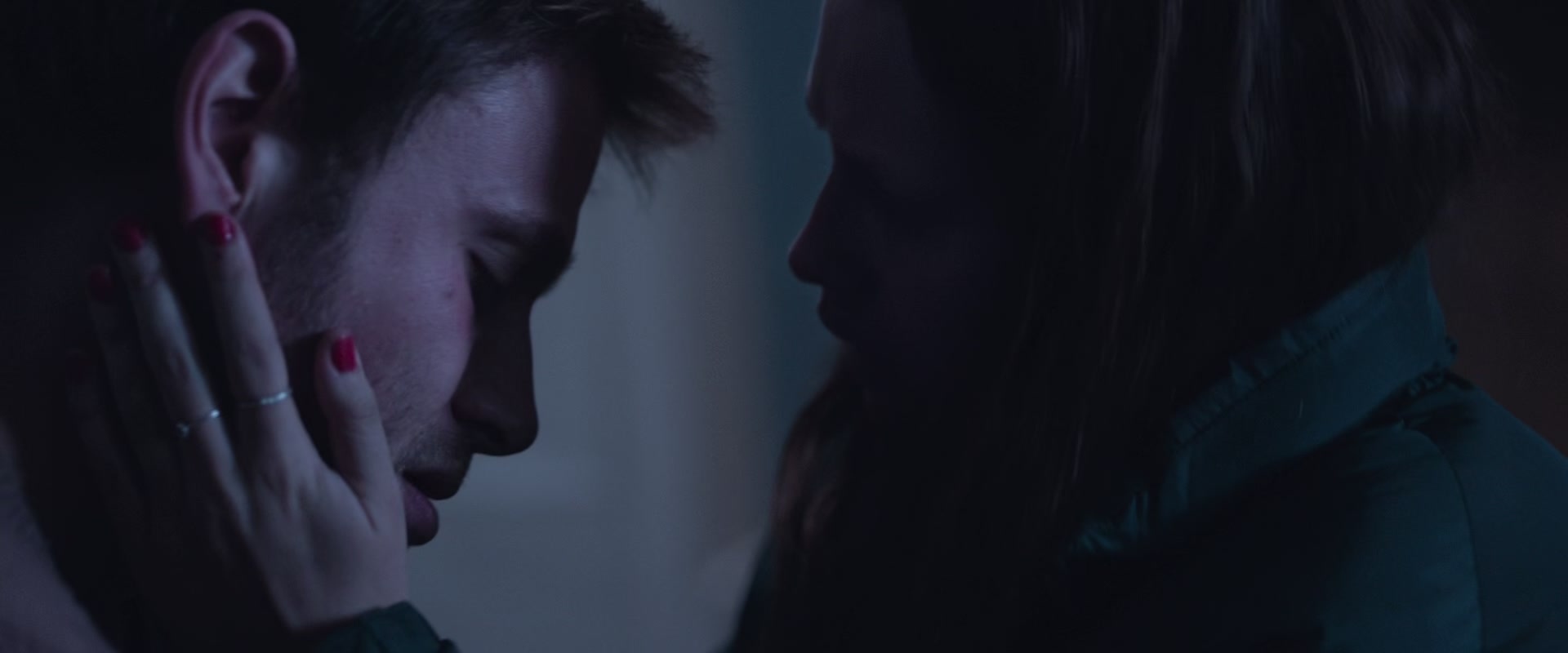 adoringteresap_berlinsyndrome_caps_2468.jpg adoringteresap_berlinsyndrome_caps_2468.jpg