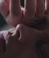 adoringteresap_berlinsyndrome_caps_0393.jpg