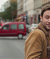 adoringteresap_berlinsyndrome_caps_0611.jpg