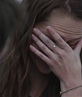adoringteresap_berlinsyndrome_caps_1097.jpg