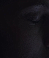 adoringteresap_berlinsyndrome_caps_1358.jpg