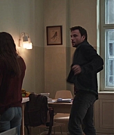 adoringteresap_berlinsyndrome_caps_1529.jpg
