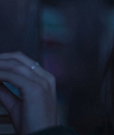 adoringteresap_berlinsyndrome_caps_2425.jpg