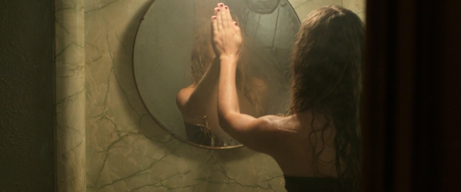 Lights_Out_2016_1080p_ATP_001120.jpg Lights_Out_2016_1080p_ATP_001120.jpg