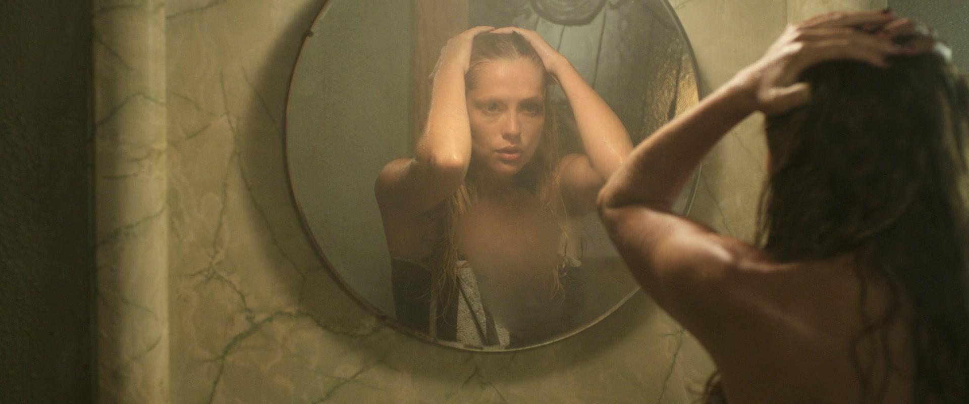 Lights_Out_2016_1080p_ATP_001129.jpg Lights_Out_2016_1080p_ATP_001129.jpg