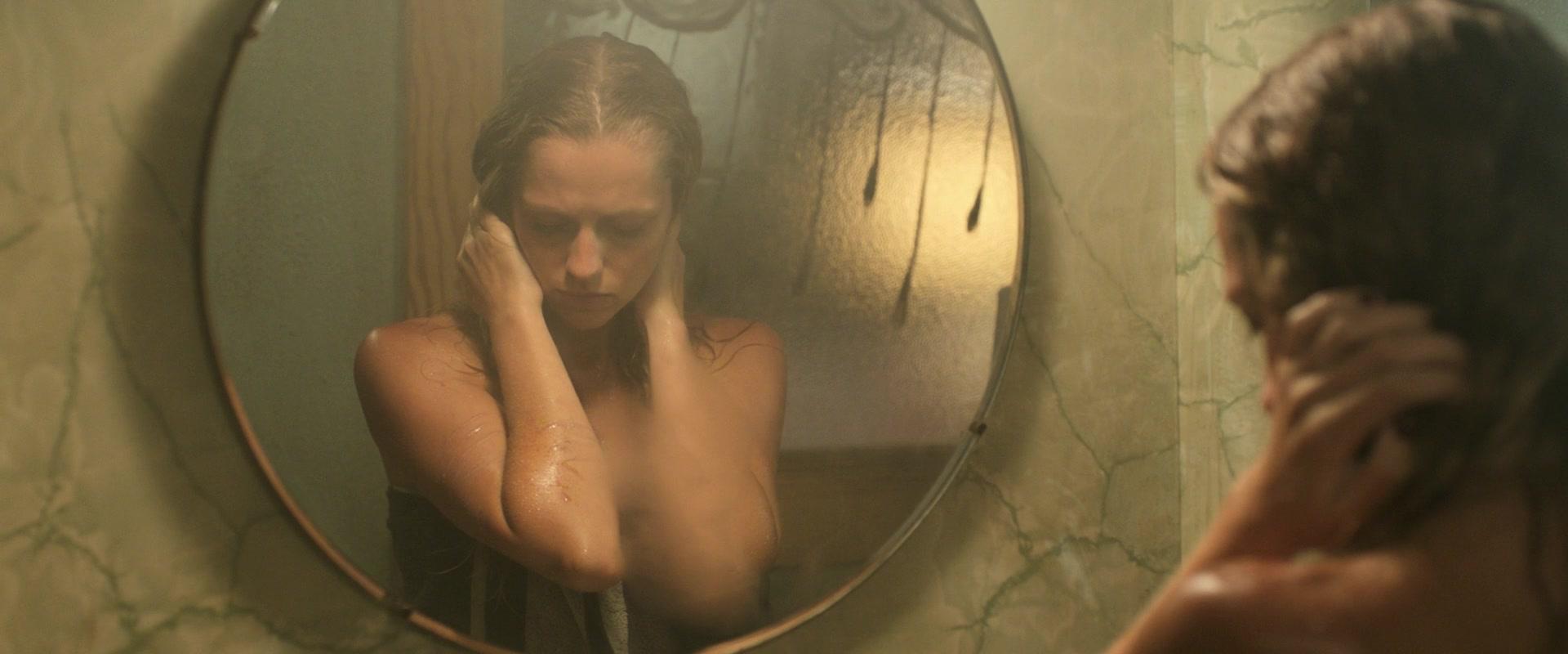 Lights_Out_2016_1080p_ATP_001145.jpg Lights_Out_2016_1080p_ATP_001145.jpg