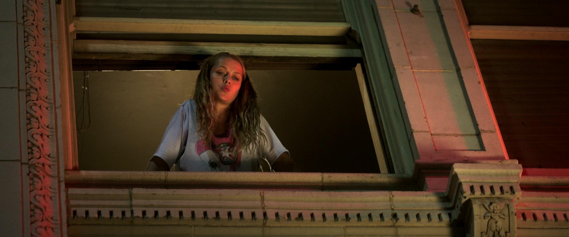 Lights_Out_2016_1080p_ATP_001418.jpg Lights_Out_2016_1080p_ATP_001418.jpg