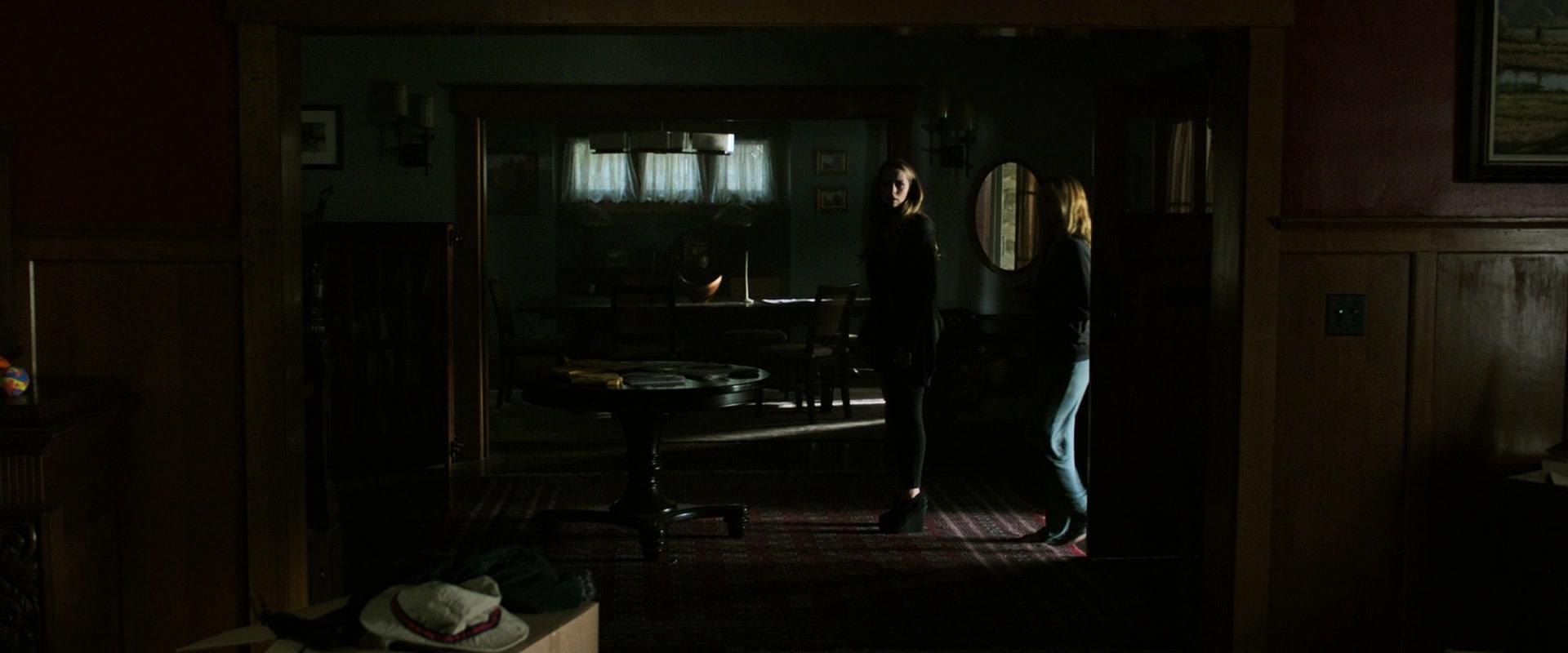 Lights_Out_2016_1080p_ATP_002555.jpg