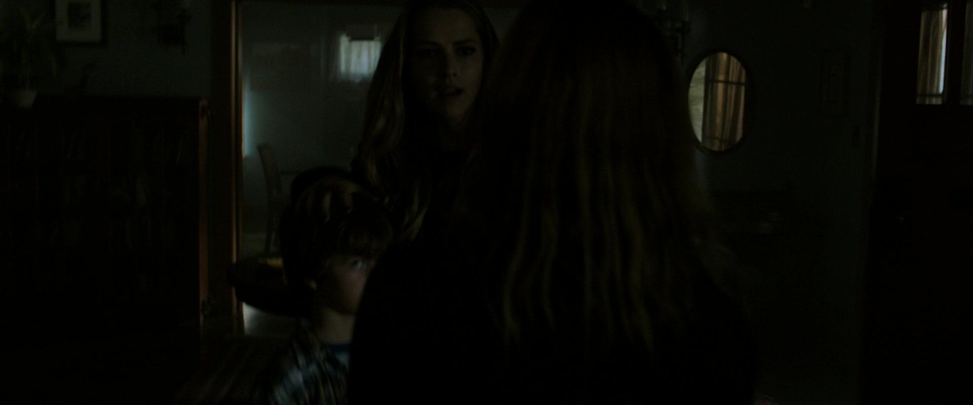 Lights_Out_2016_1080p_ATP_002855.jpg