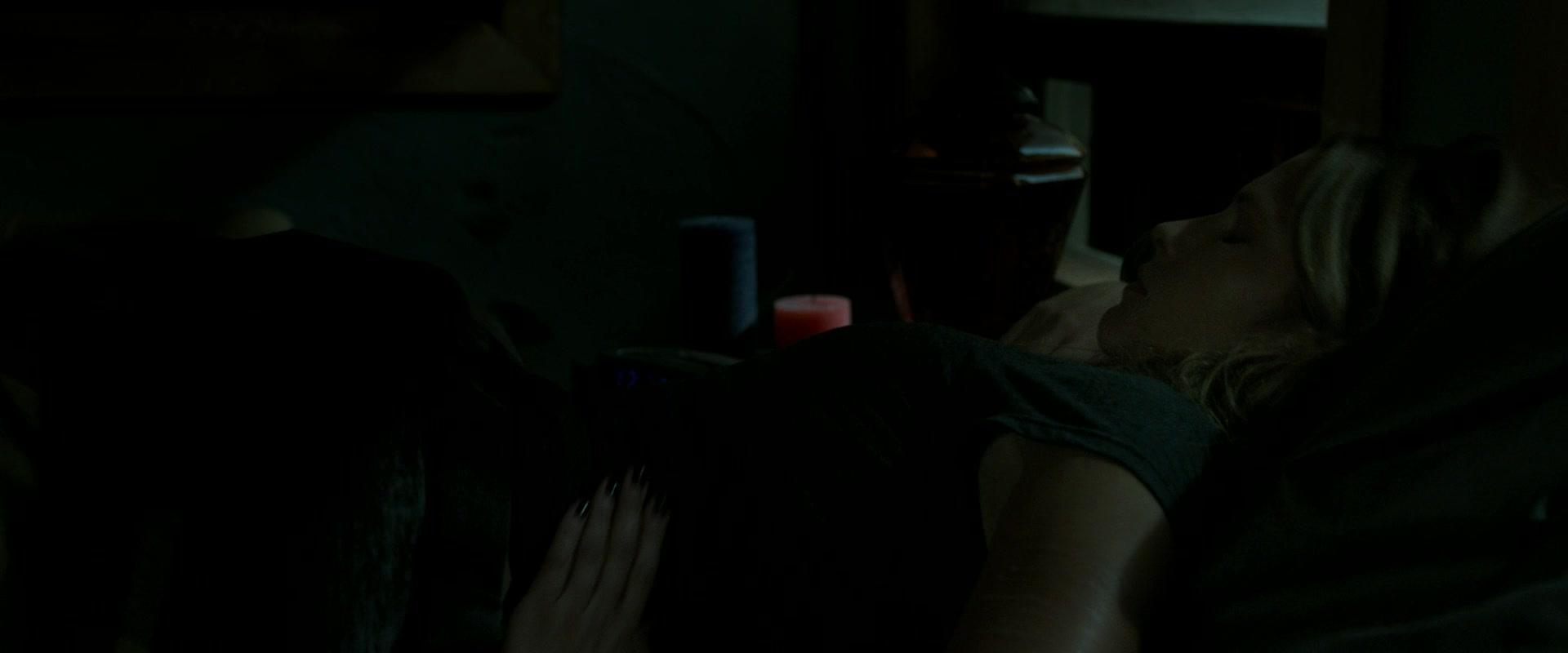 Lights_Out_2016_1080p_ATP_003286.jpg