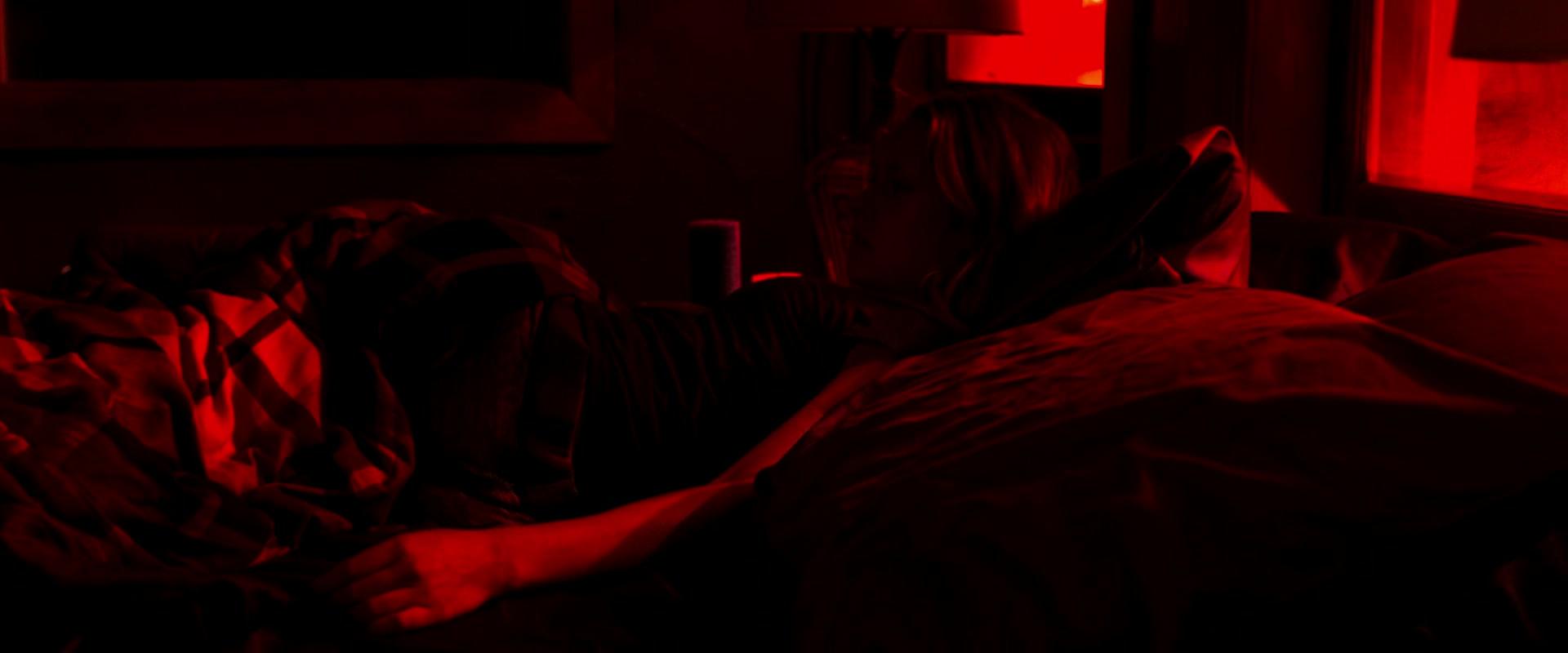 Lights_Out_2016_1080p_ATP_003300.jpg