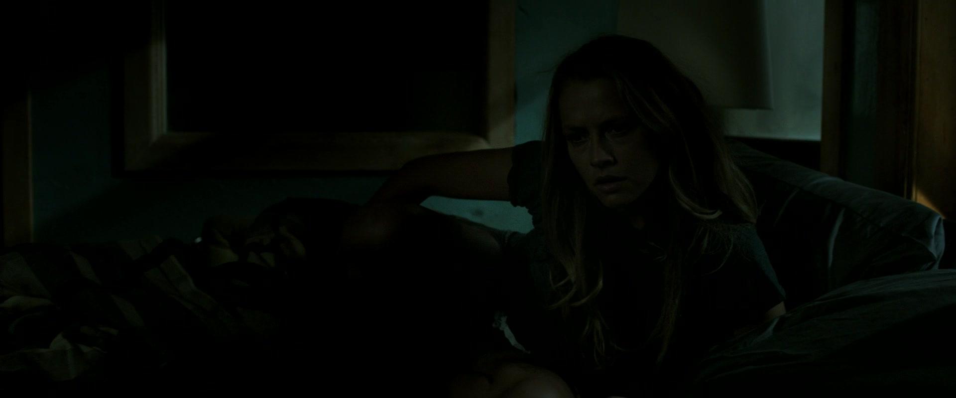 Lights_Out_2016_1080p_ATP_003362.jpg
