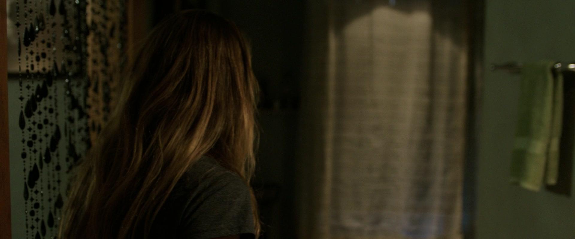 Lights_Out_2016_1080p_ATP_003516.jpg Lights_Out_2016_1080p_ATP_003516.jpg
