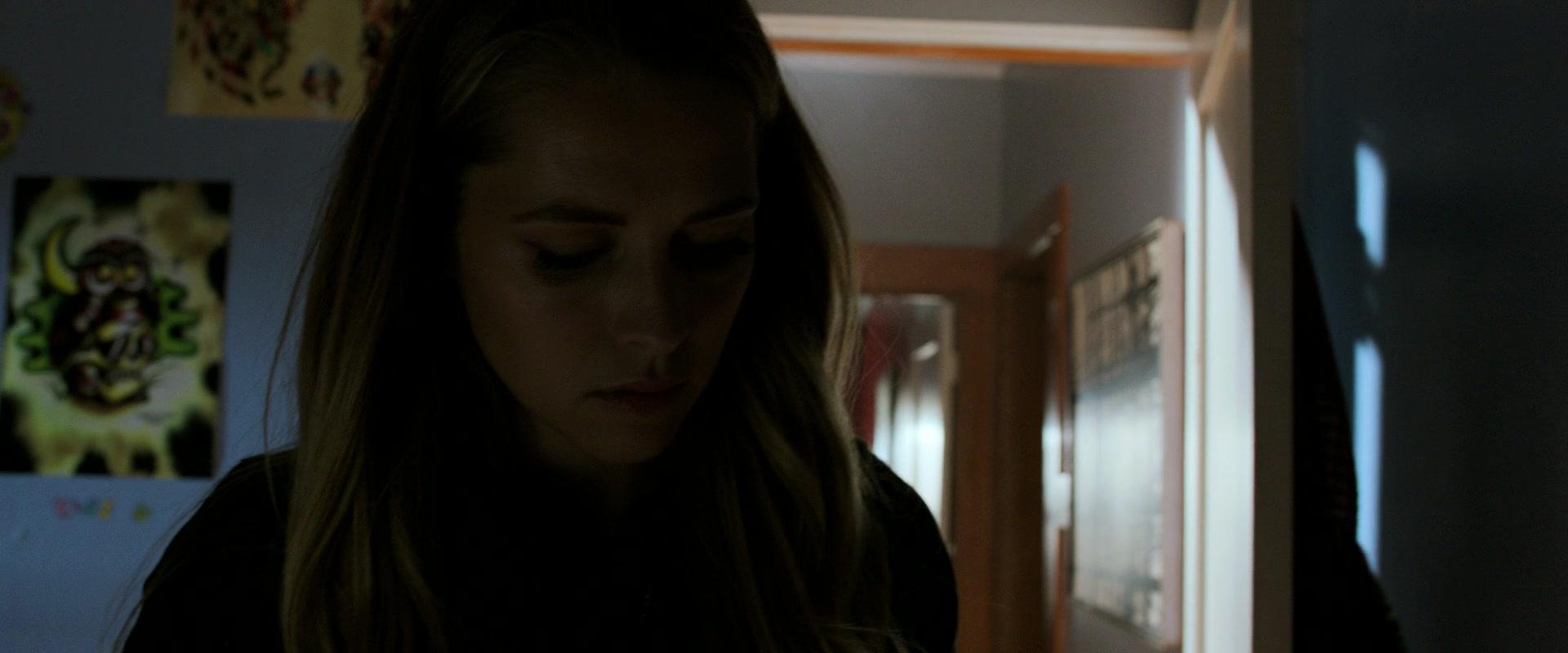 Lights_Out_2016_1080p_ATP_004979.jpg Lights_Out_2016_1080p_ATP_004979.jpg