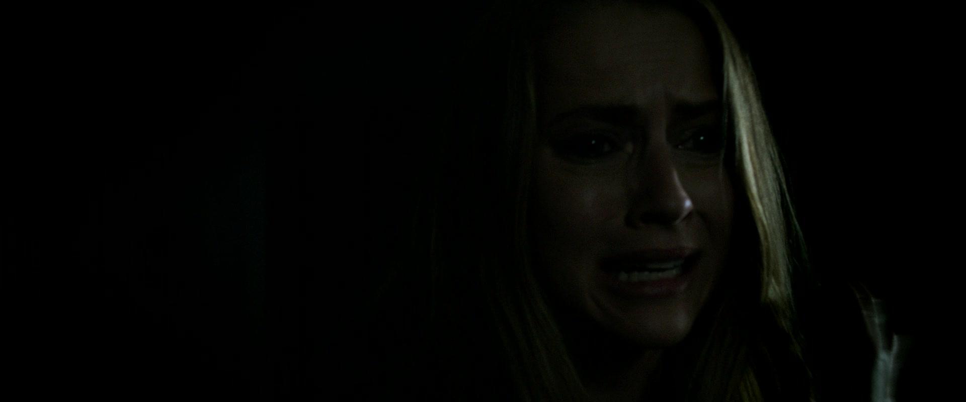 Lights_Out_2016_1080p_ATP_005049.jpg Lights_Out_2016_1080p_ATP_005049.jpg
