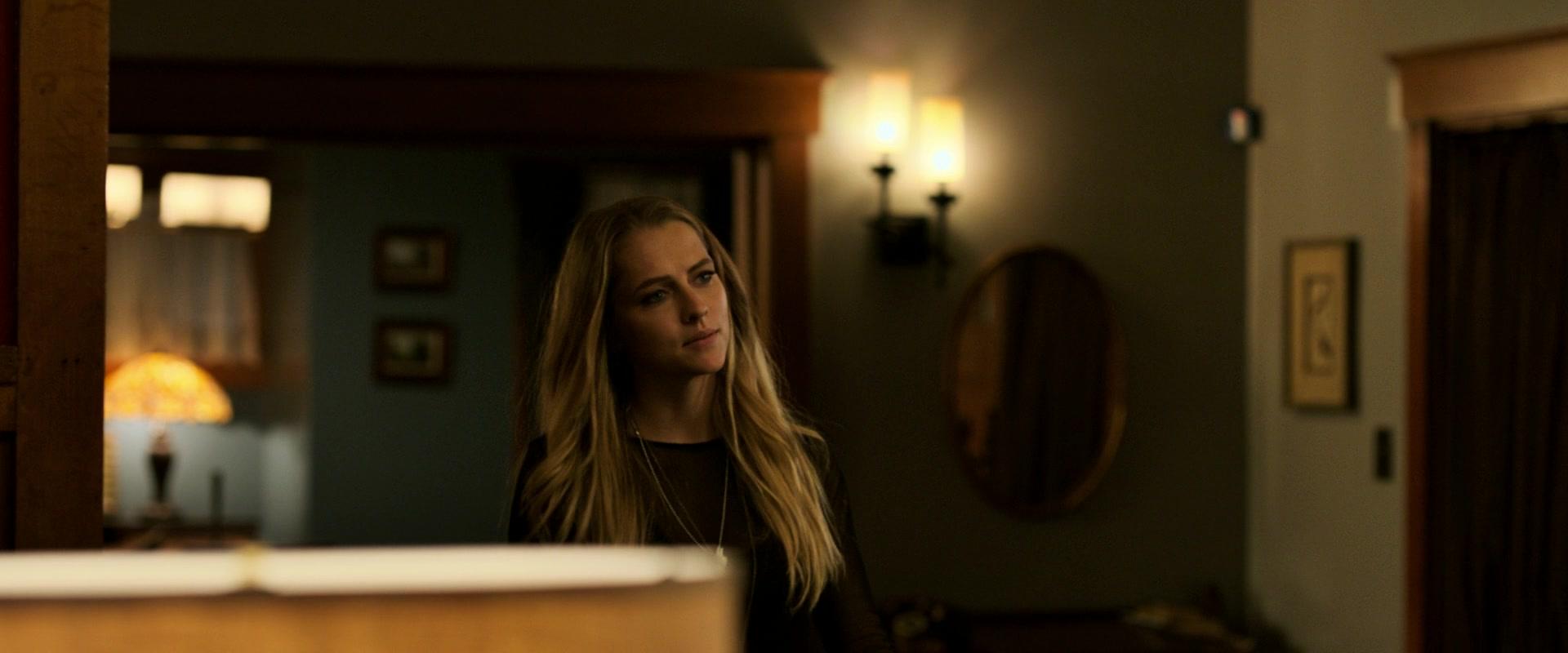 Lights_Out_2016_1080p_ATP_007155.jpg