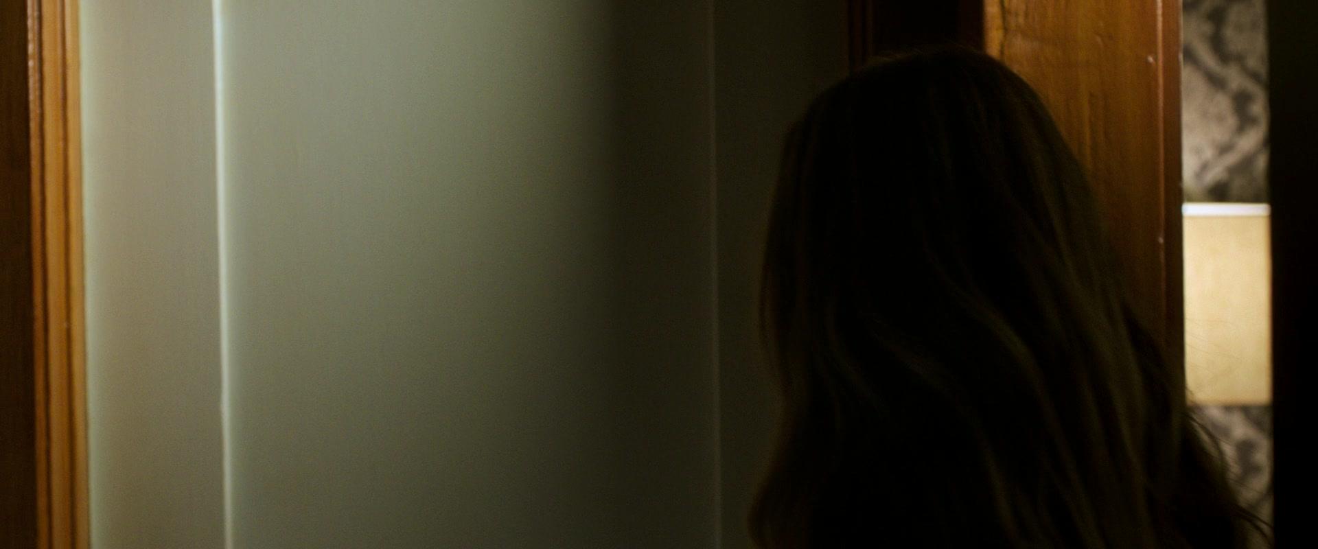 Lights_Out_2016_1080p_ATP_007385.jpg Lights_Out_2016_1080p_ATP_007385.jpg