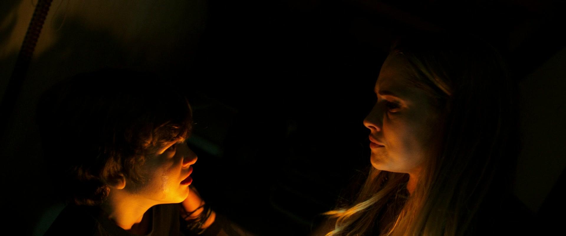Lights_Out_2016_1080p_ATP_008634.jpg
