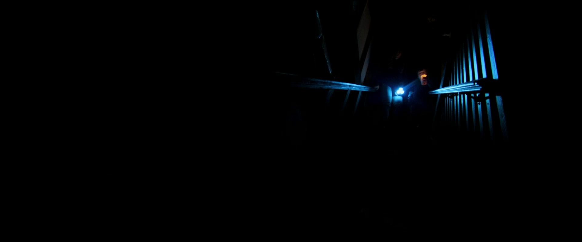 Lights_Out_2016_1080p_ATP_008679.jpg