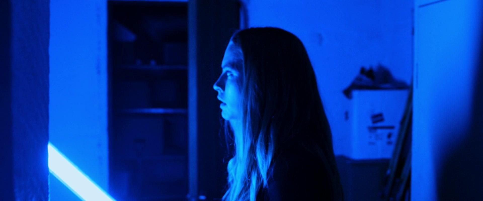 Lights_Out_2016_1080p_ATP_009107.jpg