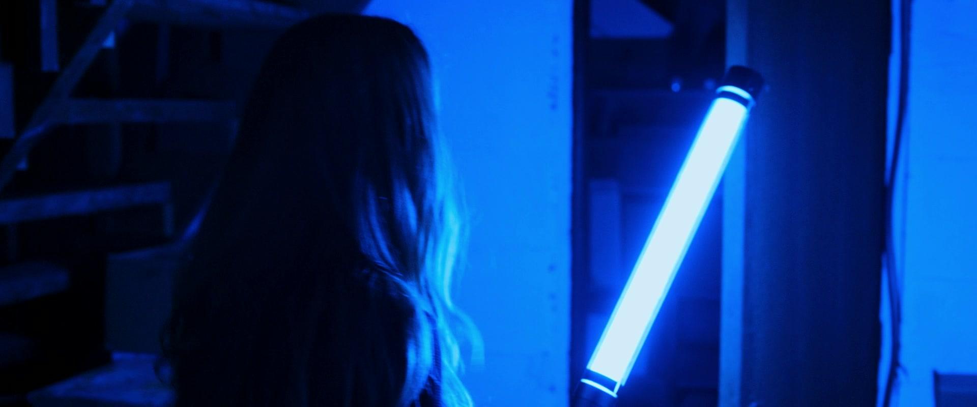 Lights_Out_2016_1080p_ATP_009112.jpg Lights_Out_2016_1080p_ATP_009112.jpg