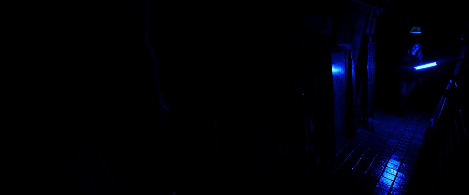 Lights_Out_2016_1080p_ATP_009143.jpg