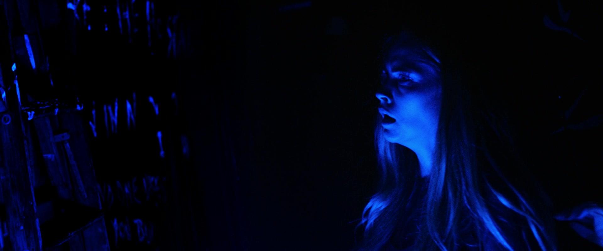 Lights_Out_2016_1080p_ATP_009282.jpg