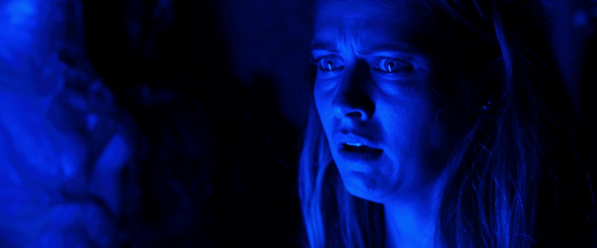 Lights_Out_2016_1080p_ATP_009420.jpg