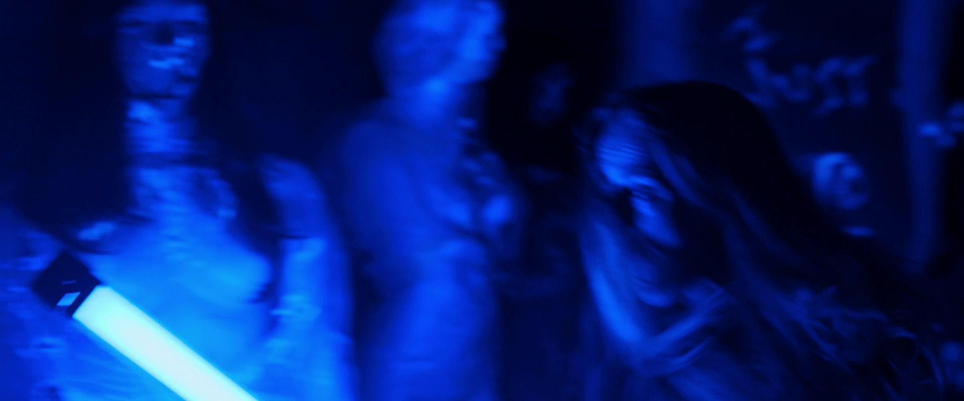 Lights_Out_2016_1080p_ATP_009431.jpg Lights_Out_2016_1080p_ATP_009431.jpg
