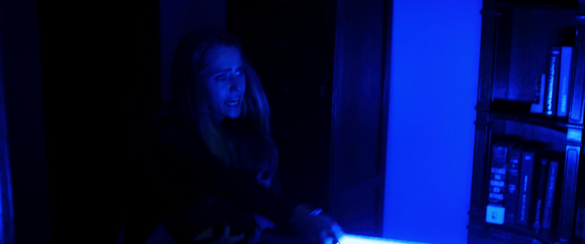 Lights_Out_2016_1080p_ATP_009891.jpg