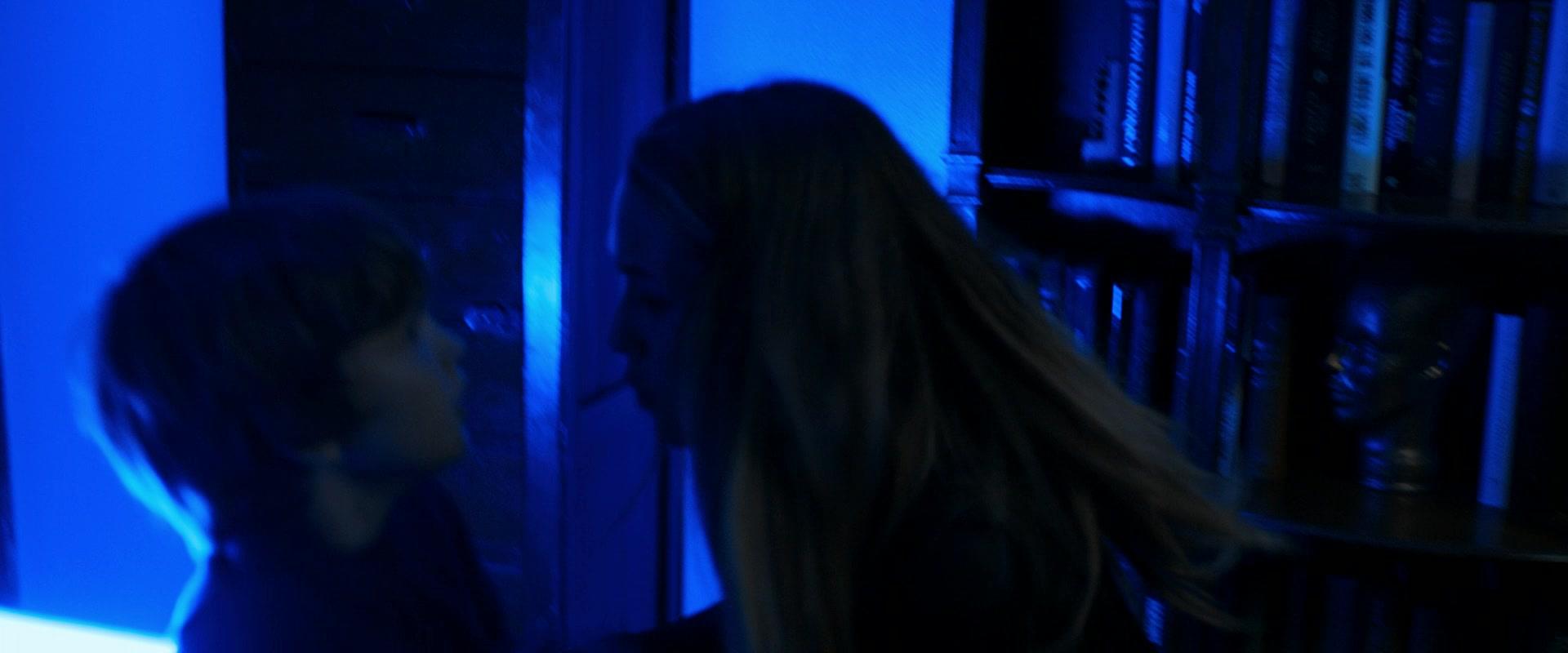 Lights_Out_2016_1080p_ATP_009899.jpg Lights_Out_2016_1080p_ATP_009899.jpg