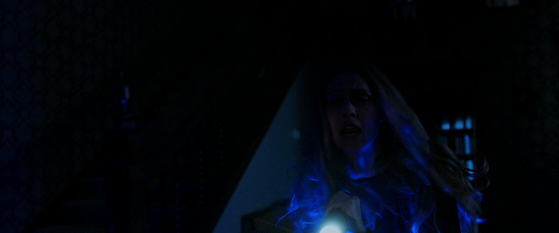 Lights_Out_2016_1080p_ATP_009966.jpg