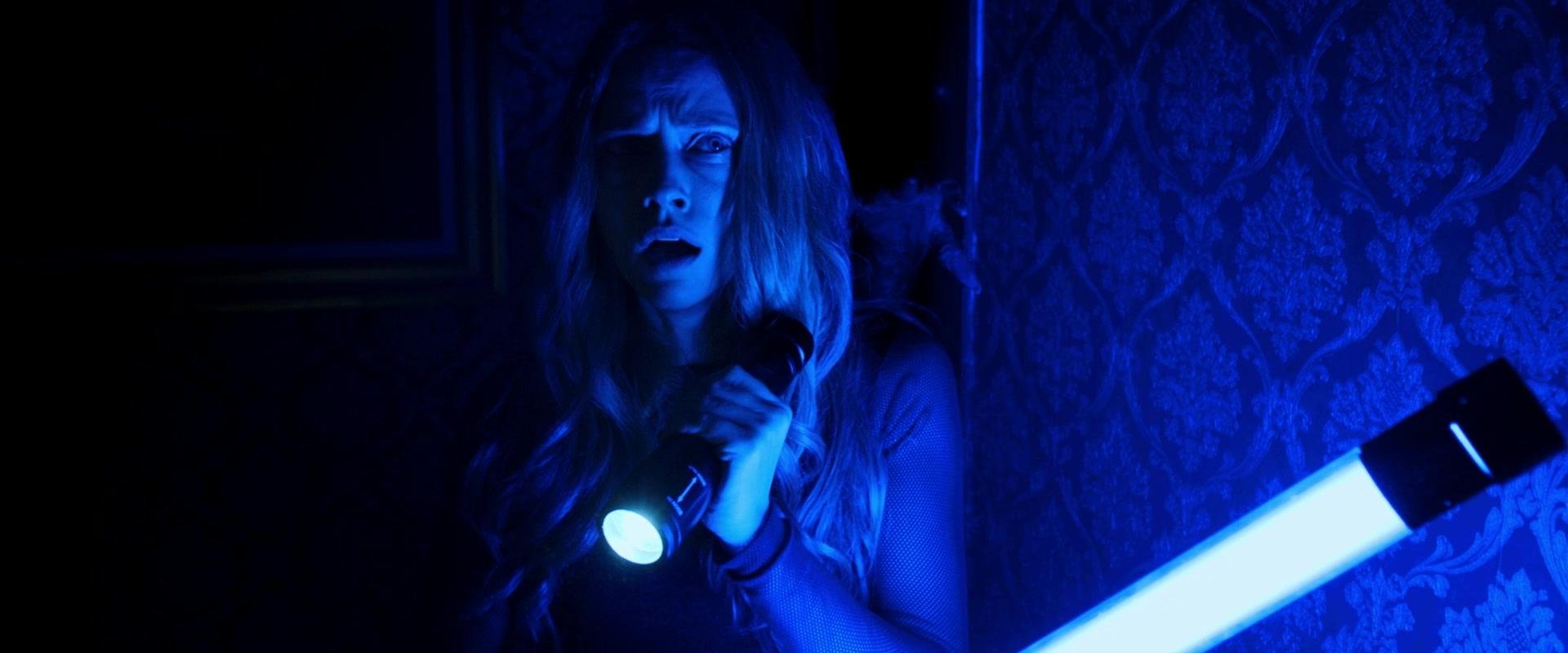 Lights_Out_2016_1080p_ATP_010125.jpg