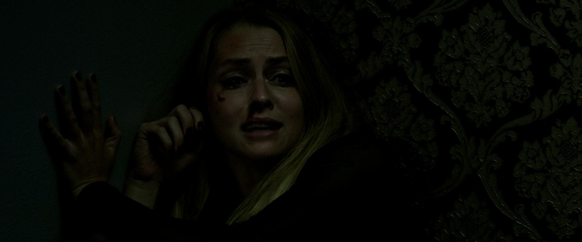 Lights_Out_2016_1080p_ATP_010212.jpg