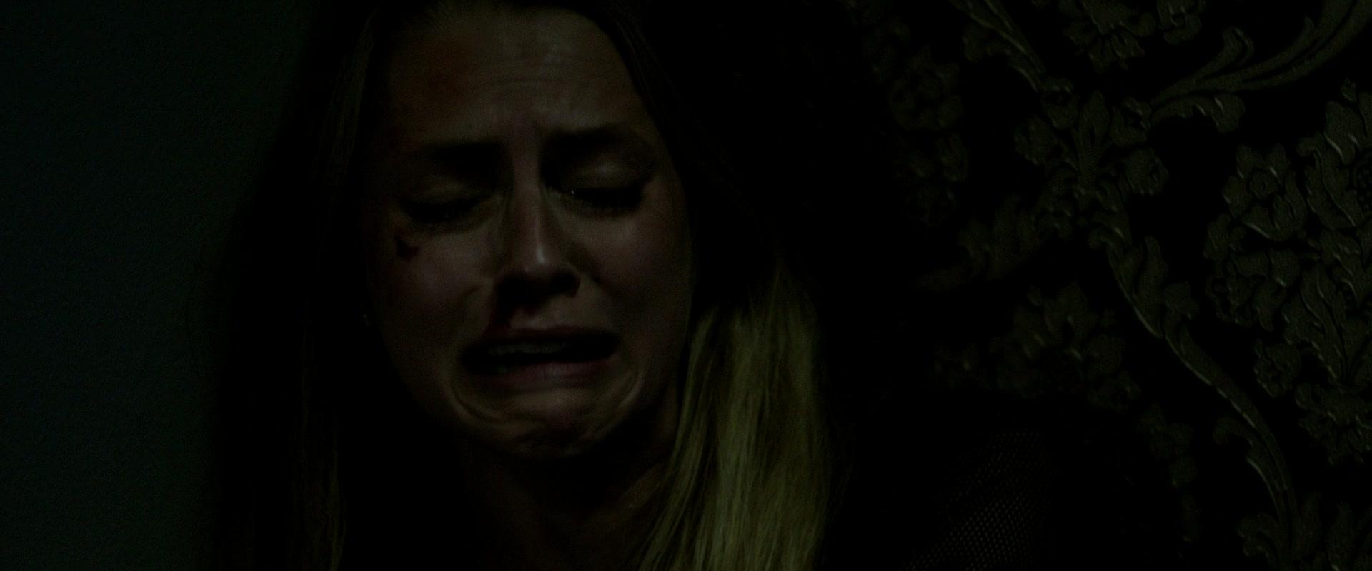 Lights_Out_2016_1080p_ATP_010275.jpg Lights_Out_2016_1080p_ATP_010275.jpg