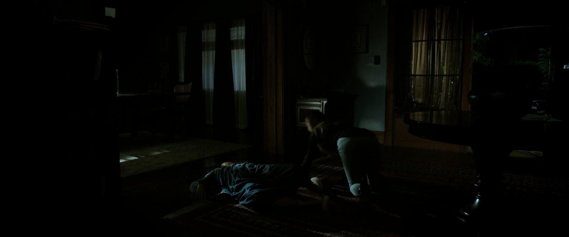 Lights_Out_2016_1080p_ATP_010290.jpg Lights_Out_2016_1080p_ATP_010290.jpg