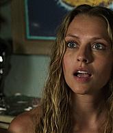 Lights_Out_2016_1080p_ATP_001233.jpg