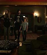 Lights_Out_2016_1080p_ATP_006913.jpg