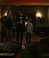 Lights_Out_2016_1080p_ATP_006917.jpg