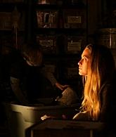 Lights_Out_2016_1080p_ATP_008941.jpg
