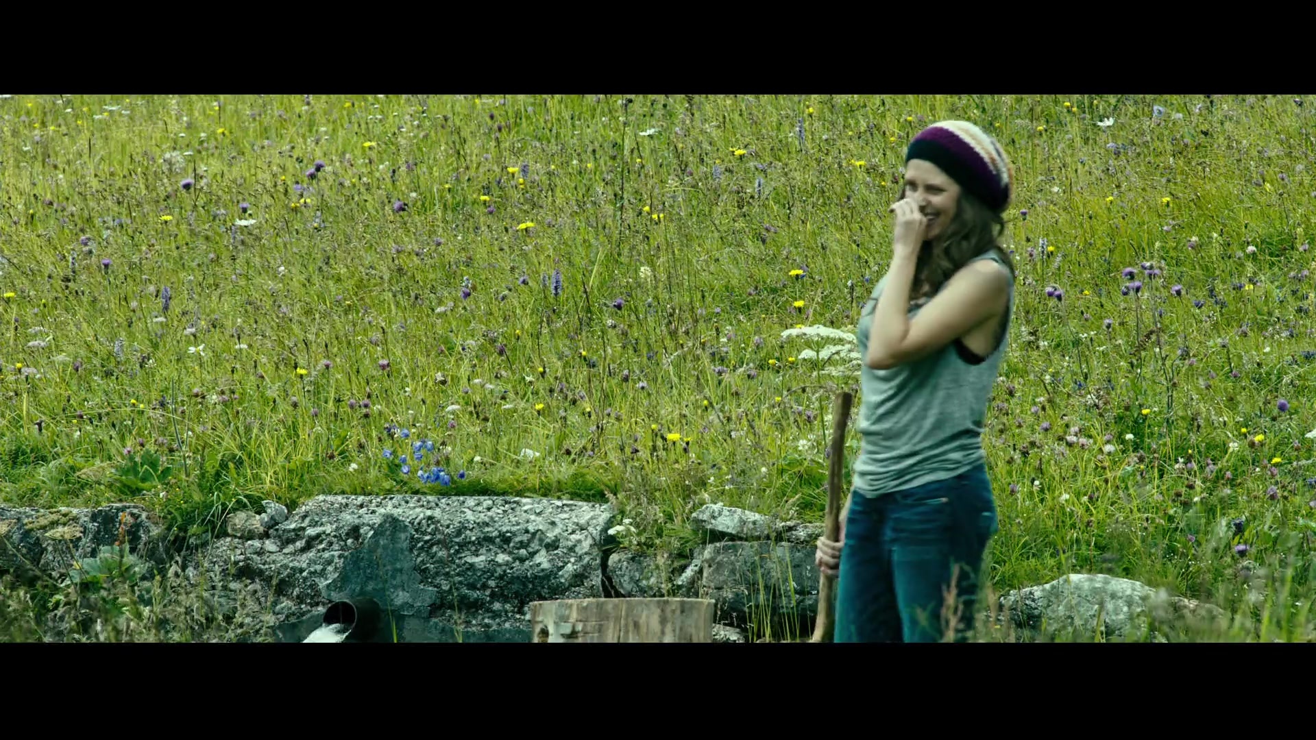 adoringteresap_pointbreak_caps_0302.jpg