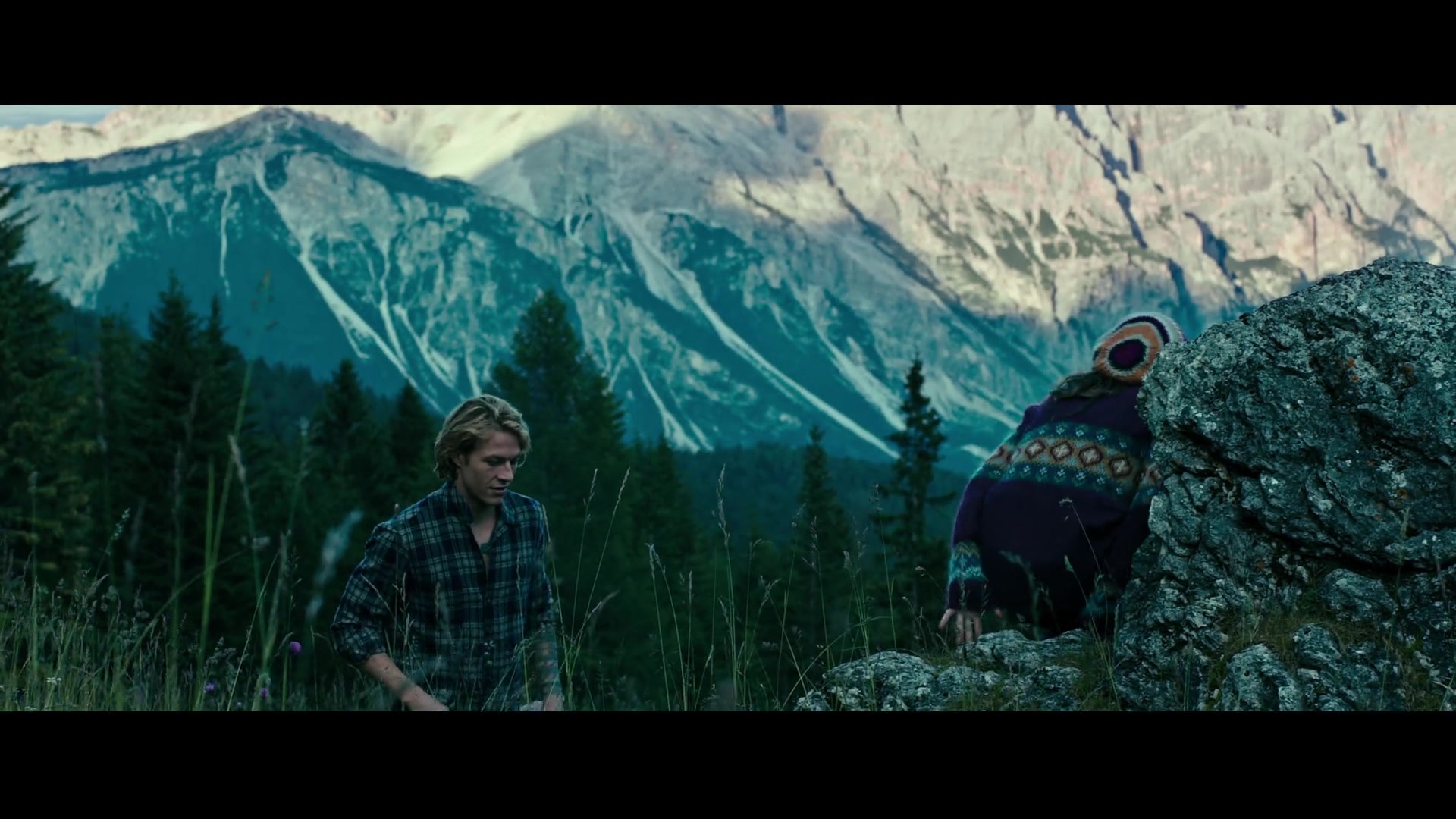 adoringteresap_pointbreak_caps_0403.jpg