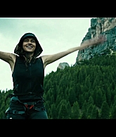 adoringteresap_pointbreak_caps_0269.jpg
